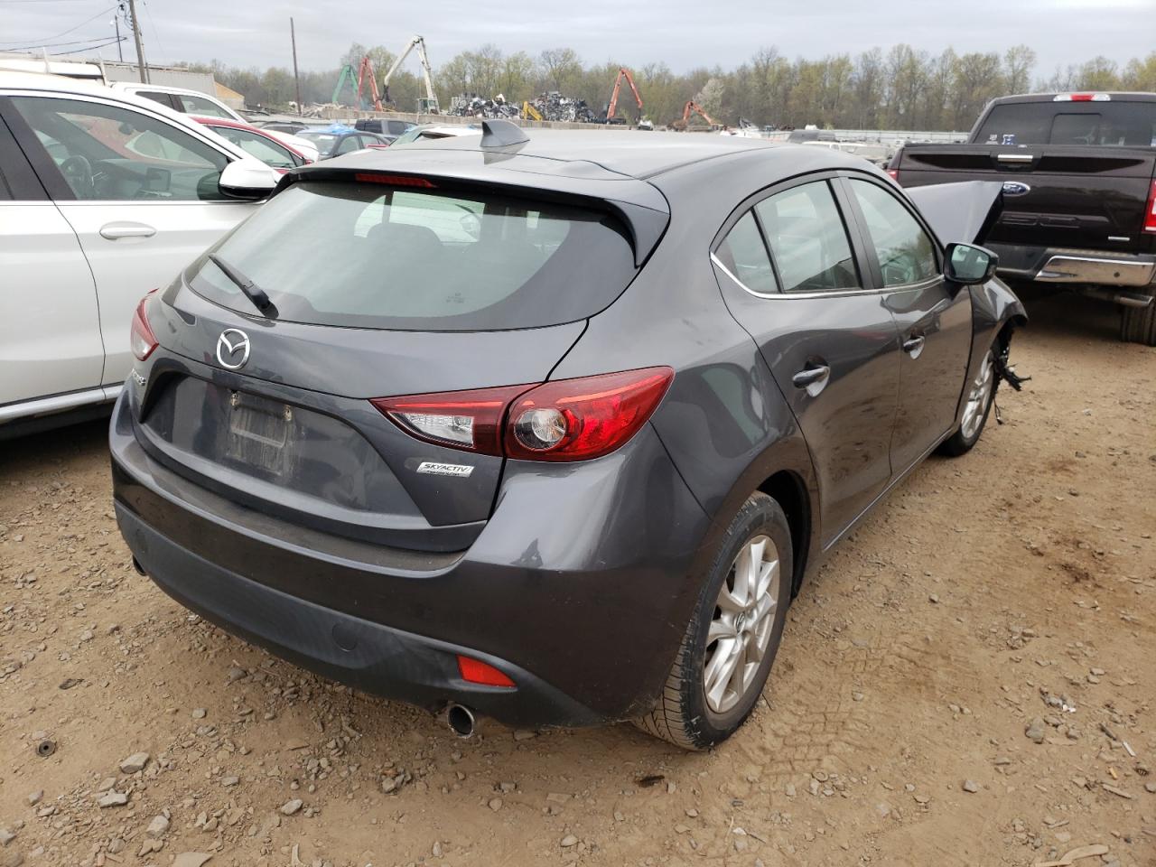 Photo 4 from auction – 2014 MAZDA 3 GRAND TO with VIN 3MZBM1M76EM123426