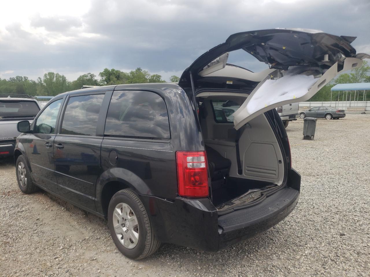 Photo 3 from auction – 2010 DODGE GRAND CARA with VIN 2D4RN4DE7AR268804