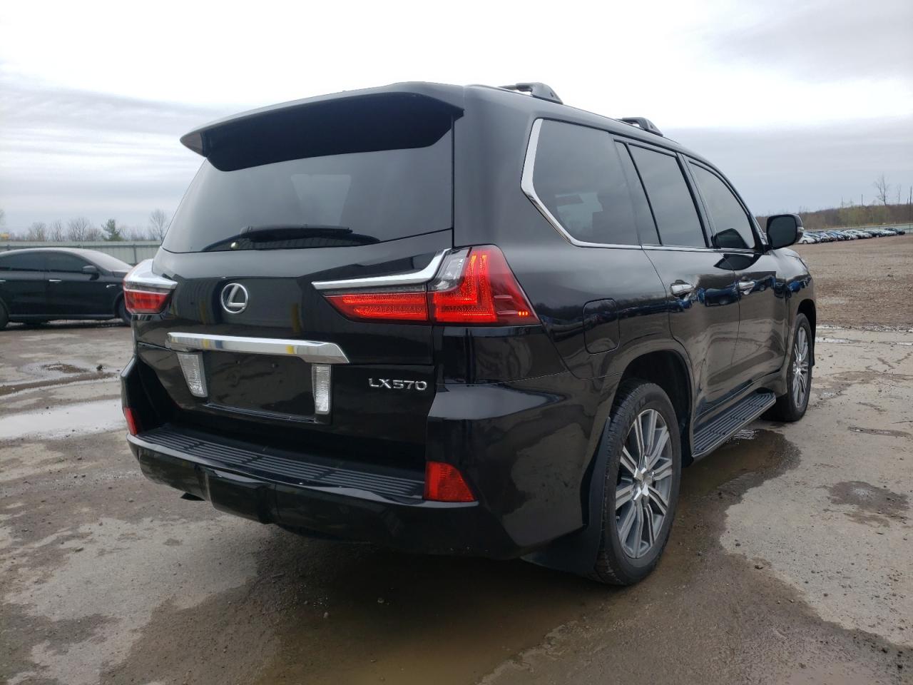 Photo 4 from auction – 2017 LEXUS LX 570 with VIN JTJHY7AX4H4233428