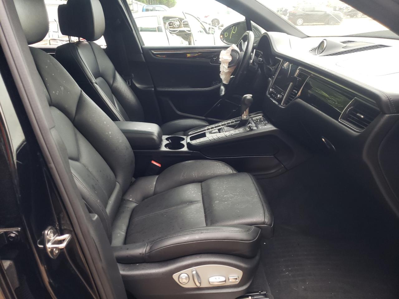 Photo 5 from auction – 2018 PORSCHE MACAN S with VIN WP1AB2A50JLB30833