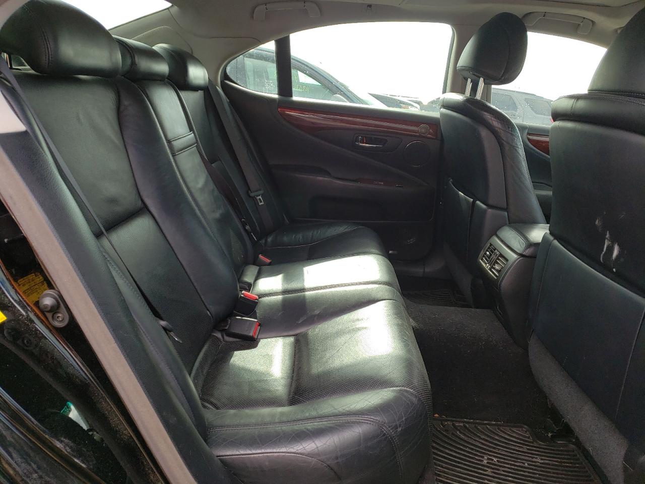 Photo 6 from auction – 2010 LEXUS LS 460 with VIN JTHCL5EF1A5007217