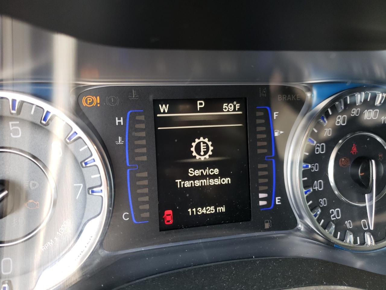 Photo 8 from auction – 2015 CHRYSLER 200 LIMITE with VIN 1C3CCCAB2FN698536
