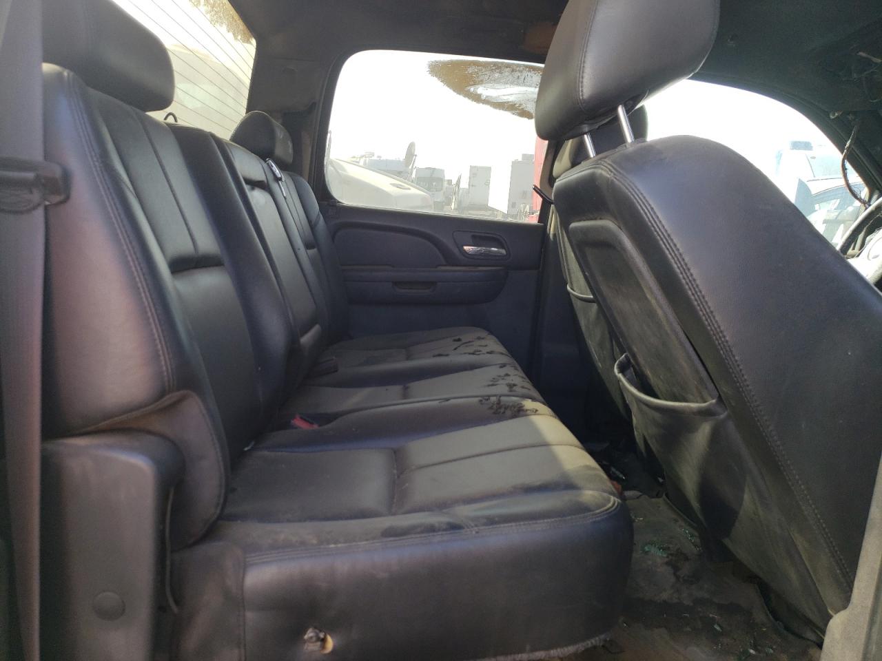 Photo 6 from auction – 2011 GMC SIERRA K35 with VIN 1GT424C88BF128796