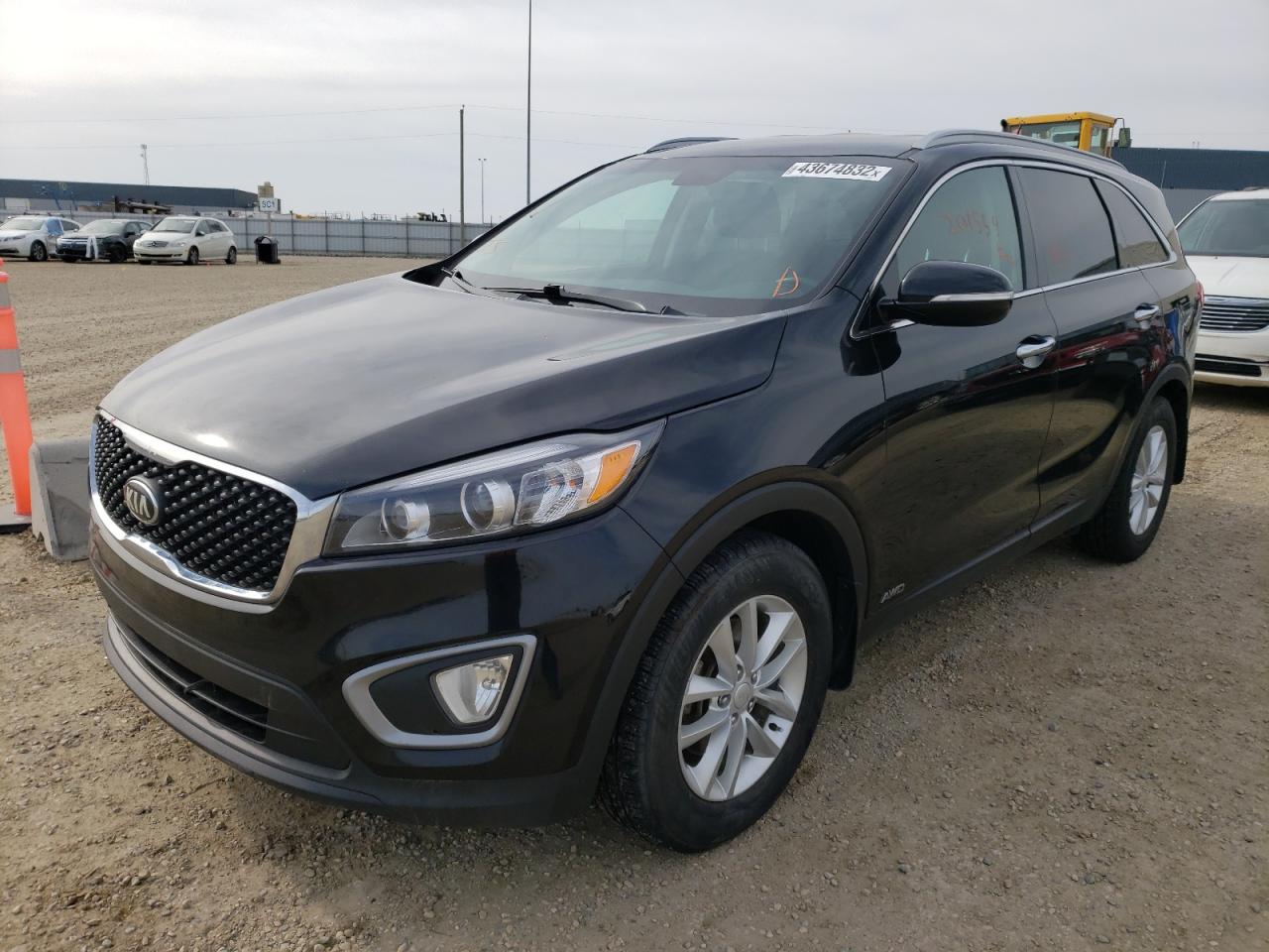 Photo 2 from auction – 2016 KIA SORENTO LX with VIN 5XYPGDA58GG090577