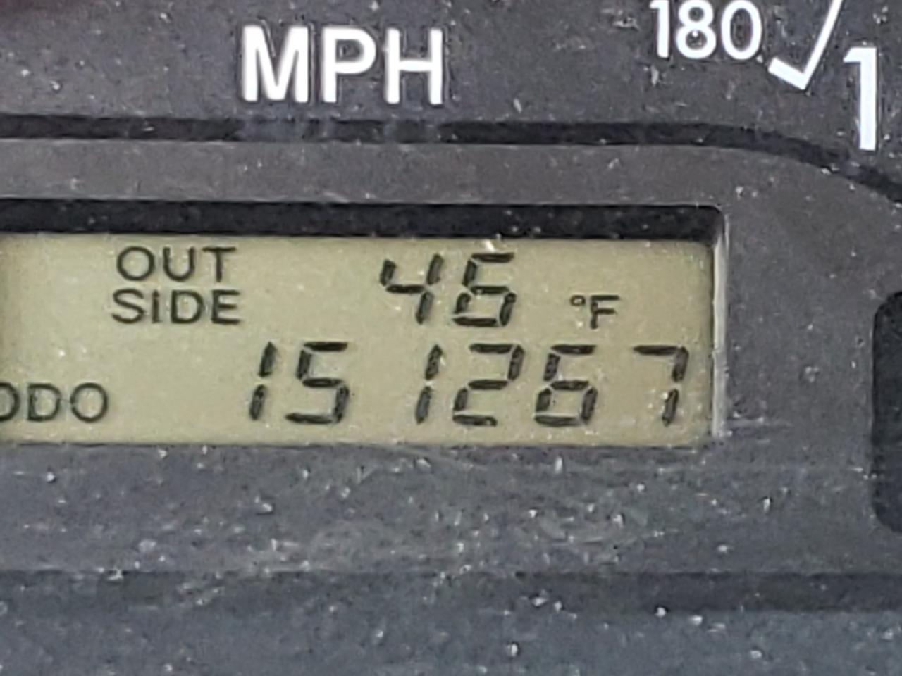 Photo 8 from auction – 2003 TOYOTA COROLLA CE with VIN 2T1BR32E33C110639