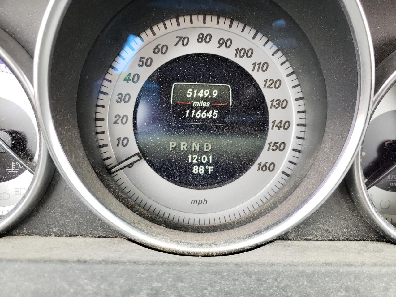 Photo 8 from auction – 2014 MERCEDES-BENZ C 250 with VIN WDDGF4HB2EA963385