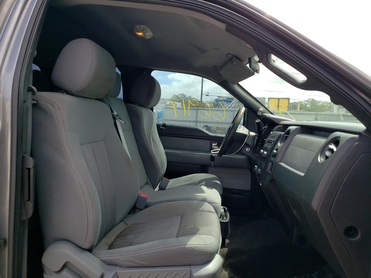Photo 5 from auction – 2013 FORD F150 SUPER with VIN 1FTFX1CF2DFC58180