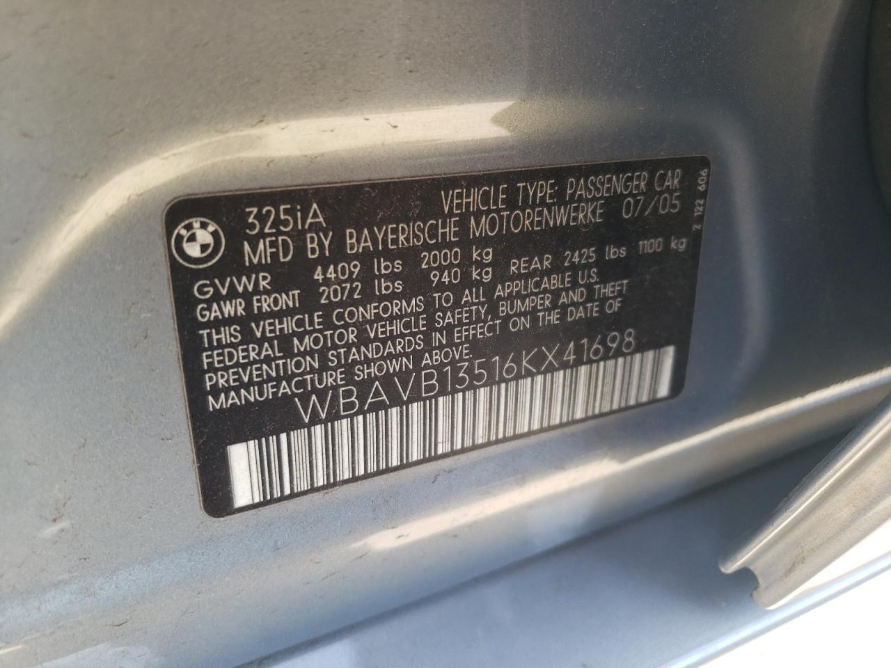 Photo 10 from auction – 2006 BMW 325 I with VIN WBAVB13516KX41698