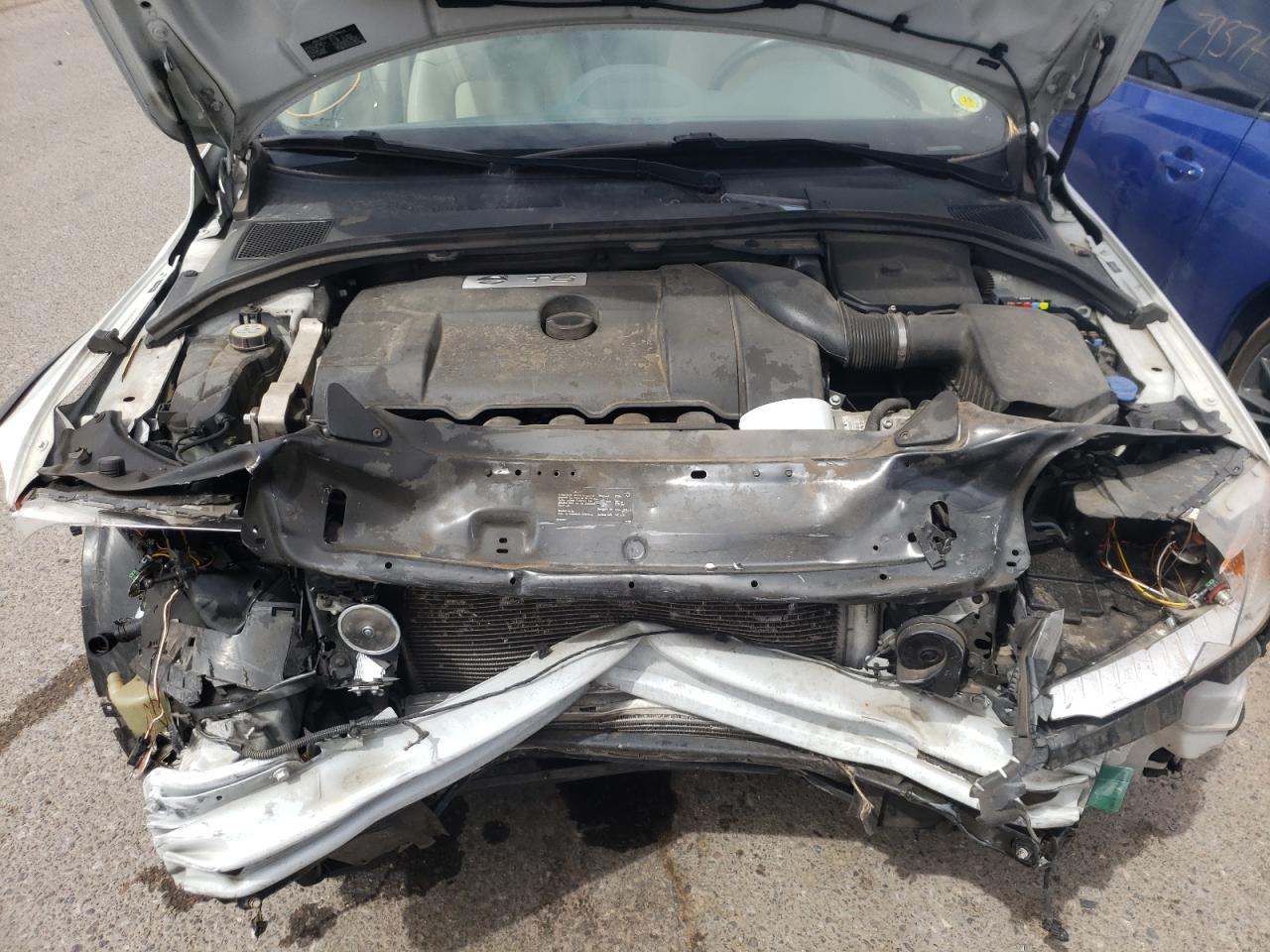 Photo 7 from auction – 2015 VOLVO XC70 T6 PR with VIN YV4902NK9F1209668