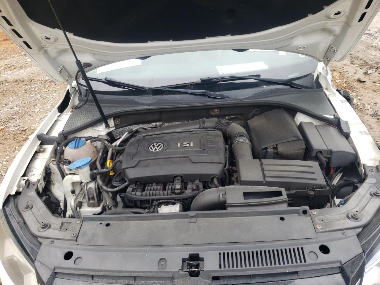 Photo 7 from auction – 2014 VOLKSWAGEN PASSAT SEL with VIN 1VWCS7A37EC056688