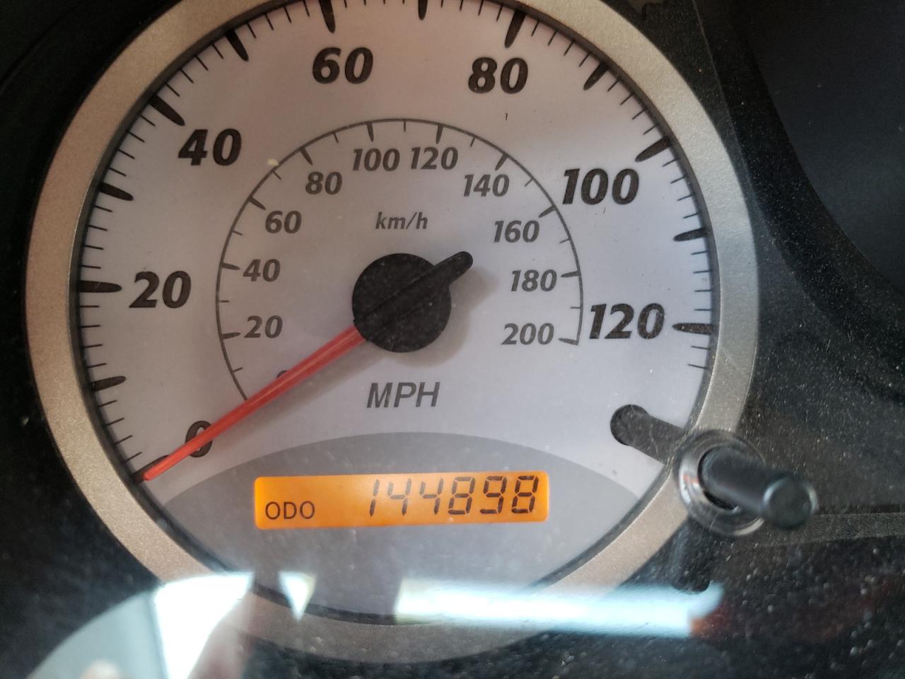 Photo 8 from auction – 2005 TOYOTA RAV4 with VIN JTEGD20VX56003210
