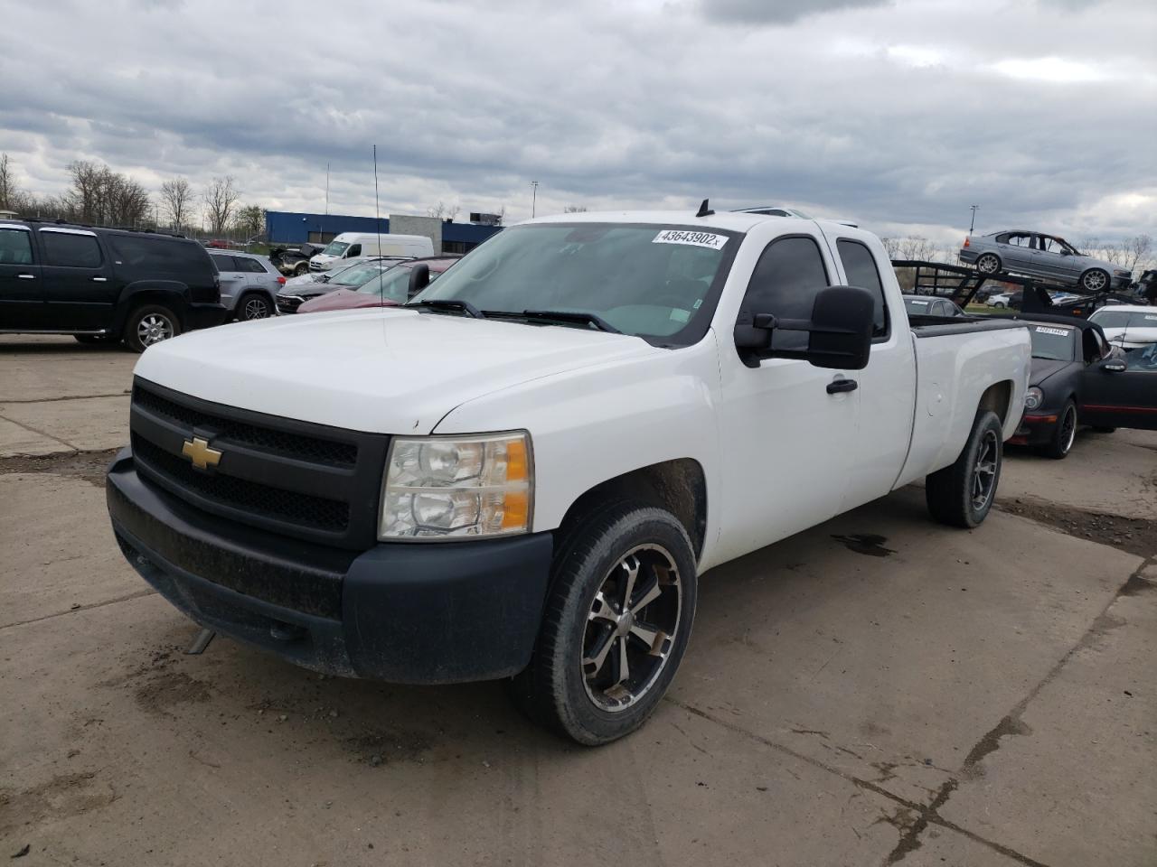 Photo 2 from auction – 2011 CHEVROLET SILVERADO with VIN 1GCRCPE00BZ419528