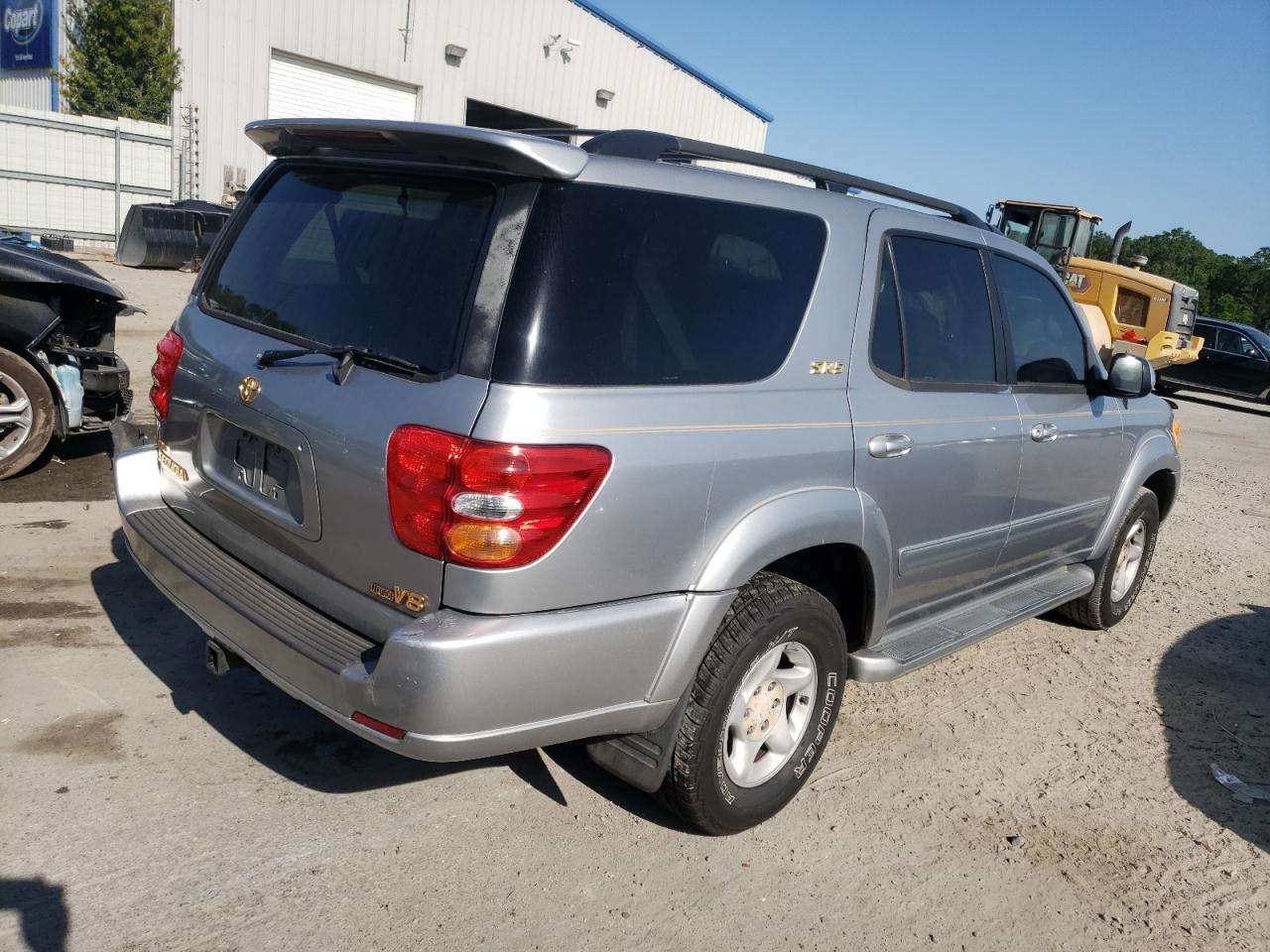 Photo 4 from auction – 2001 TOYOTA SEQUOIA SR with VIN 5TDZT34A11S048804