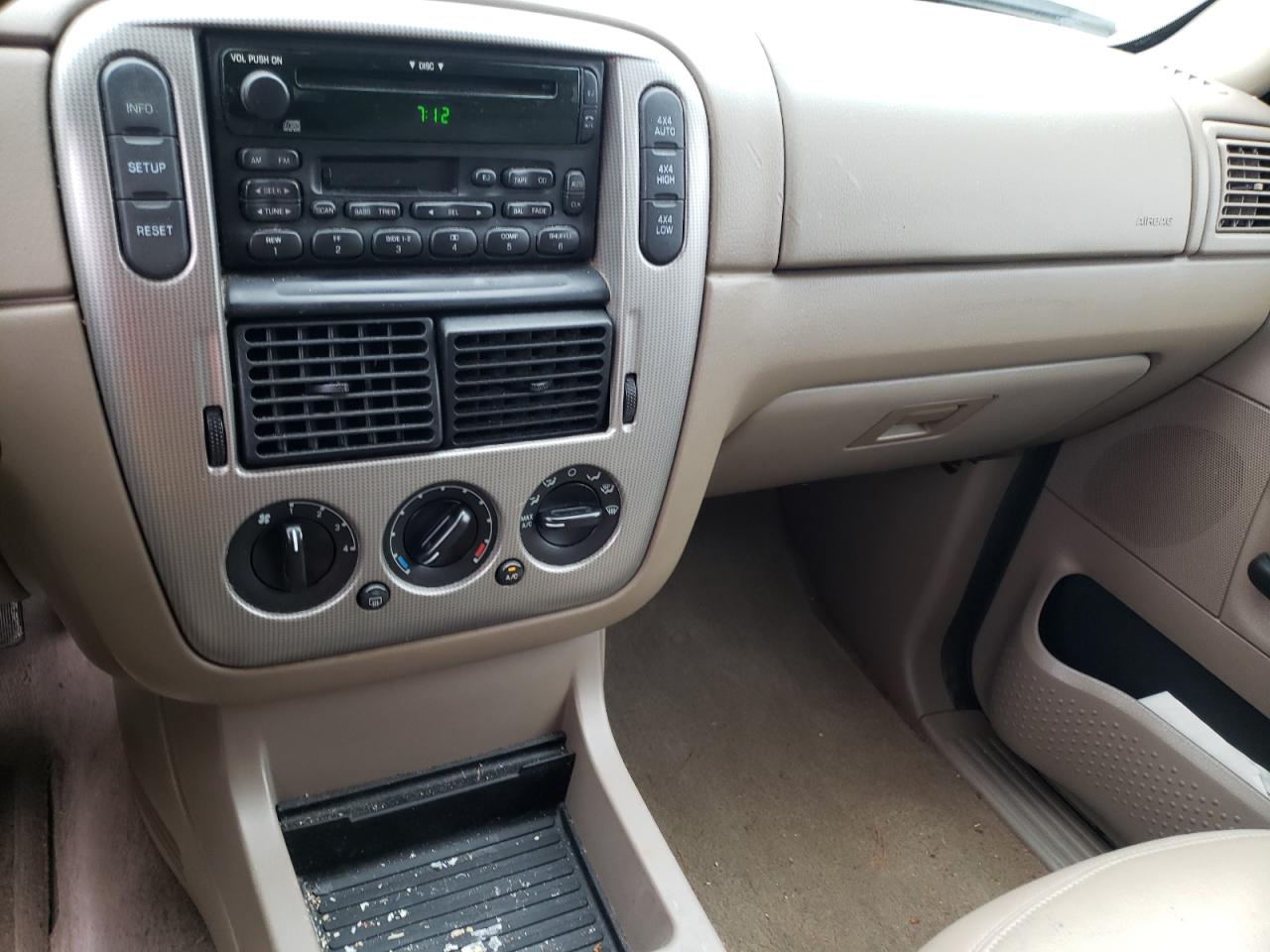 Photo 9 from auction – 2004 FORD EXPLORER X with VIN 1FMZU73WX4UB44072