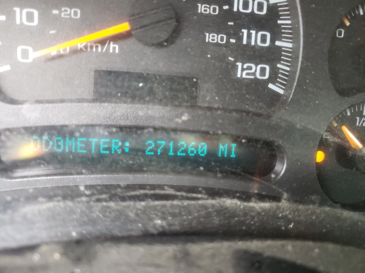 Photo 8 from auction – 2004 CHEVROLET SILVERADO with VIN 2GCEC19V141261682