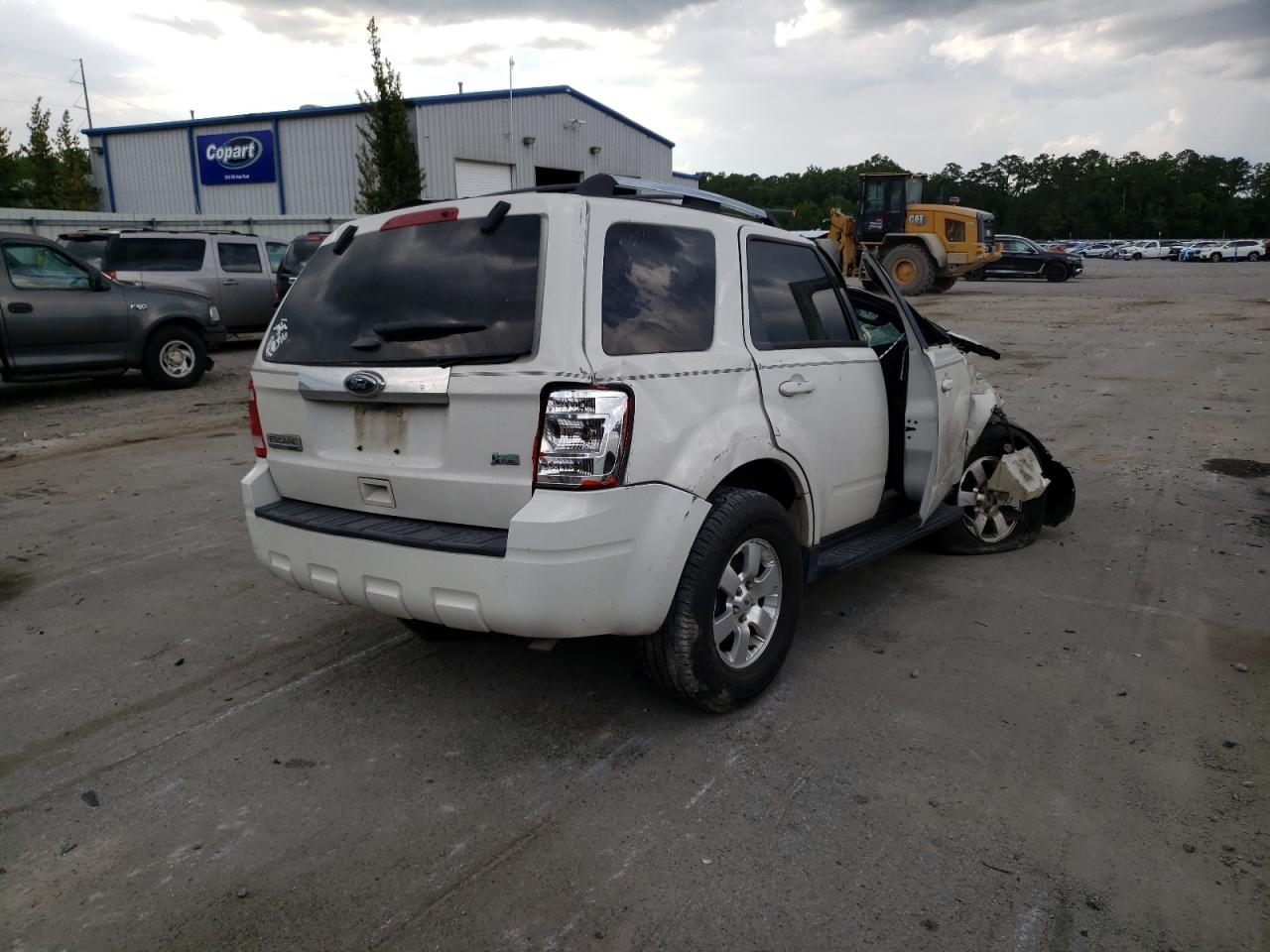 Photo 4 from auction – 2012 FORD ESCAPE LIM with VIN 1FMCU0EG3CKC23418