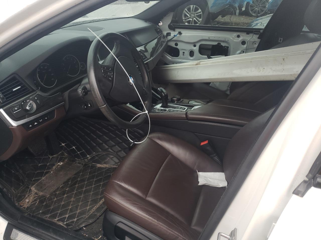 Photo 5 from auction – 2016 BMW 535 XI with VIN WBA5B3C53GD549104