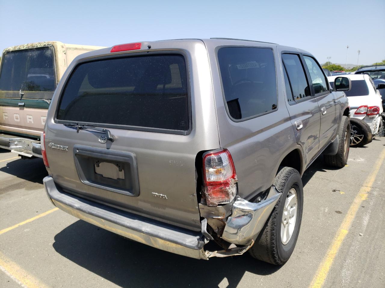 Photo 4 from auction – 2001 TOYOTA 4RUNNER SR with VIN JT3HN86R210345321