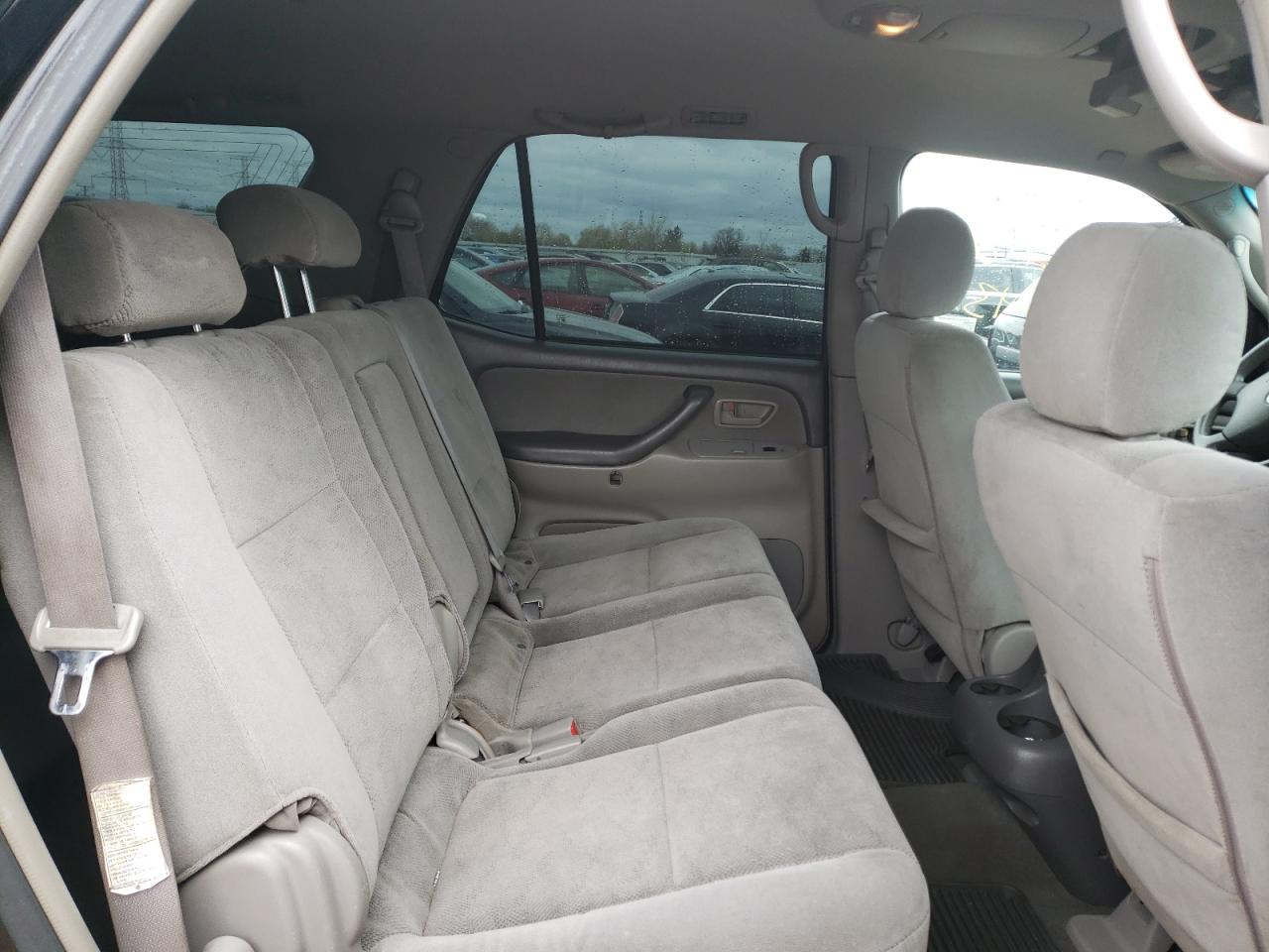 Photo 6 from auction – 2006 TOYOTA SEQUOIA SR with VIN 5TDZT34A96S264360
