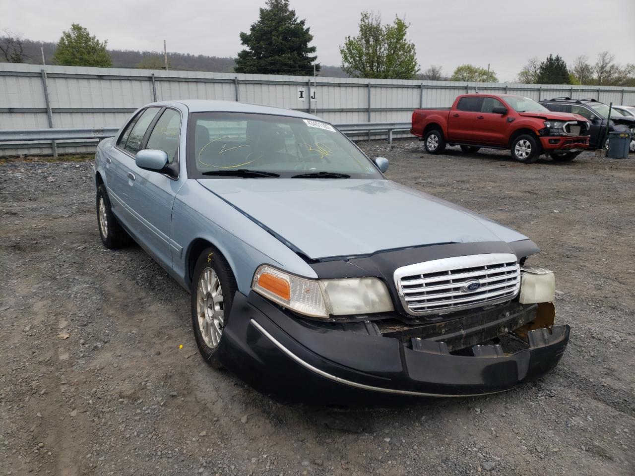 FORD CROWN VICT 2003 with VIN 2FAFP74W03X141479 - Photo from auction