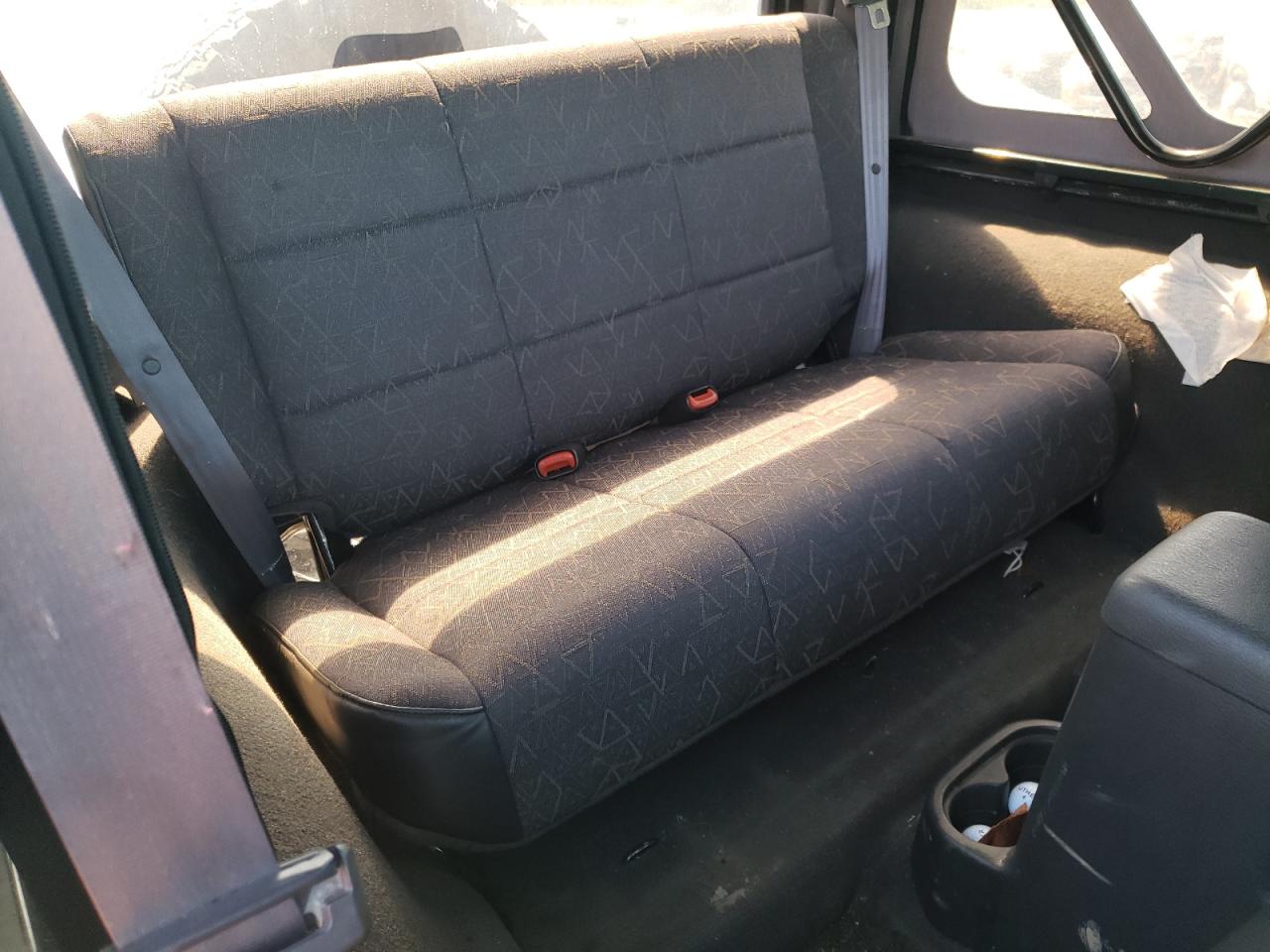 Photo 6 from auction – 2002 JEEP WRANGLER / with VIN 1J4FA49S02P768049