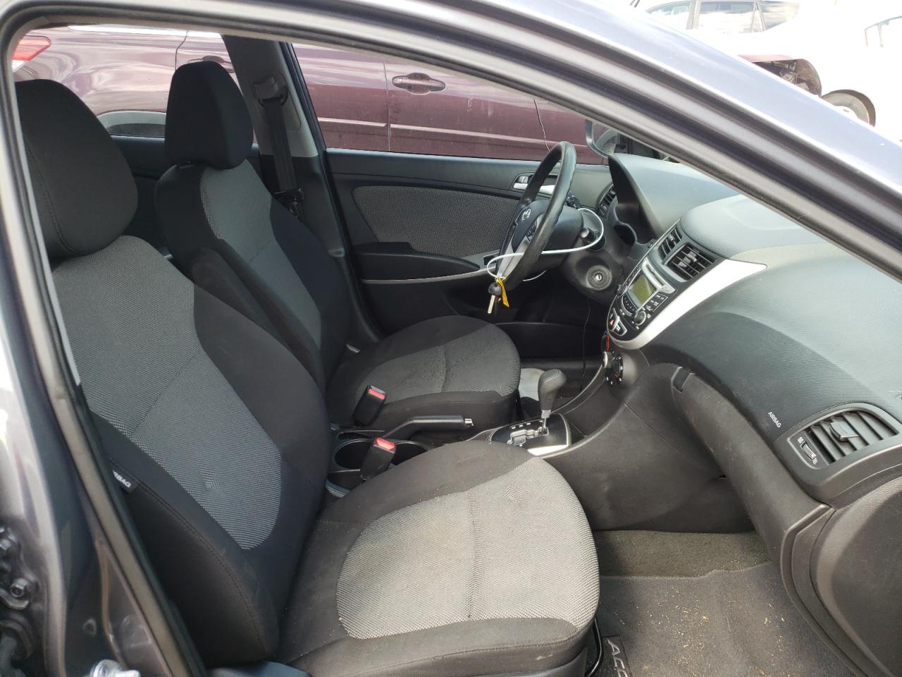 Photo 5 from auction – 2012 HYUNDAI ACCENT GLS with VIN KMHCT5AE6CU040569