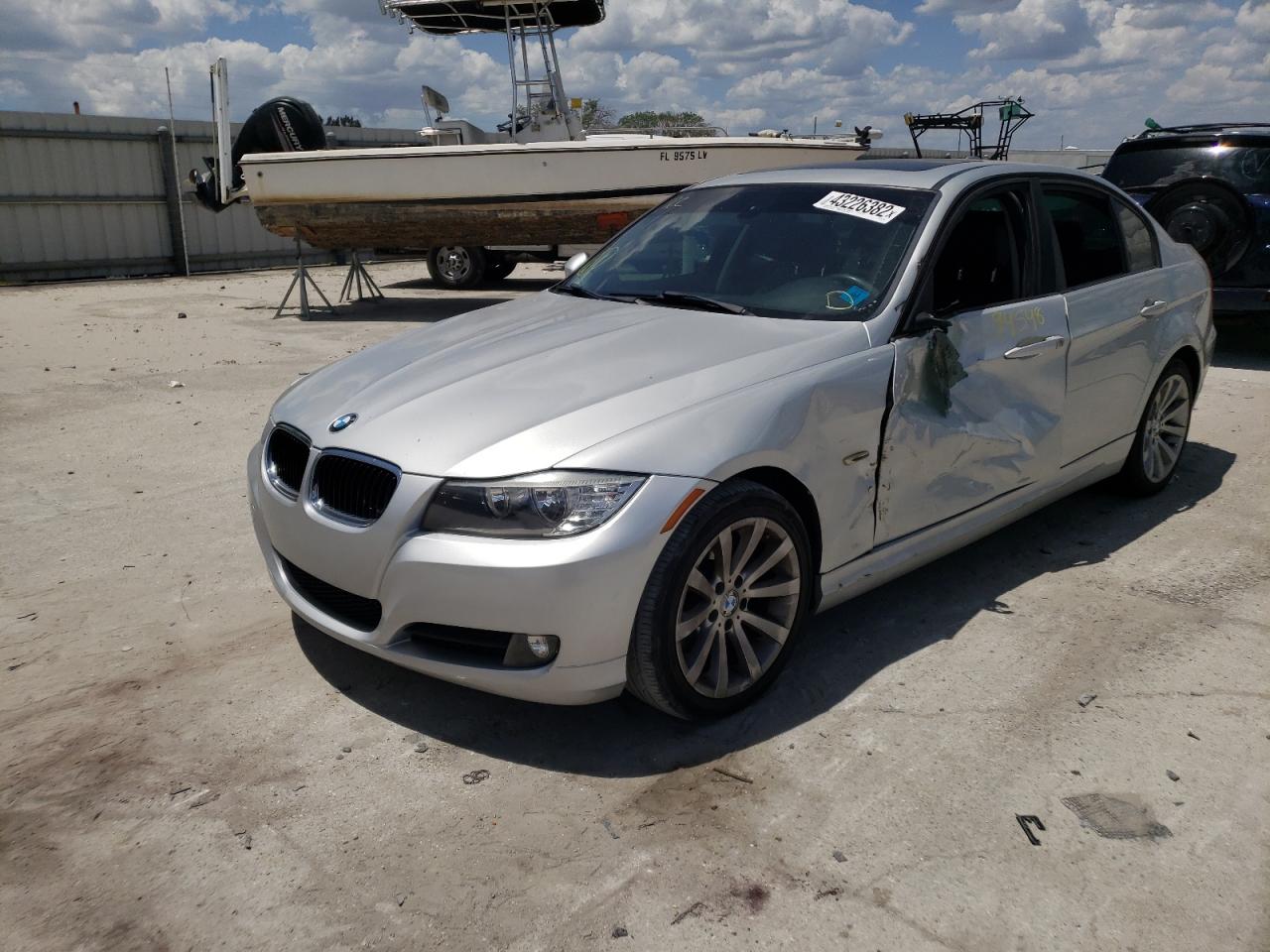 Photo 2 from auction – 2011 BMW 328 I with VIN WBAPH7C58BE461778