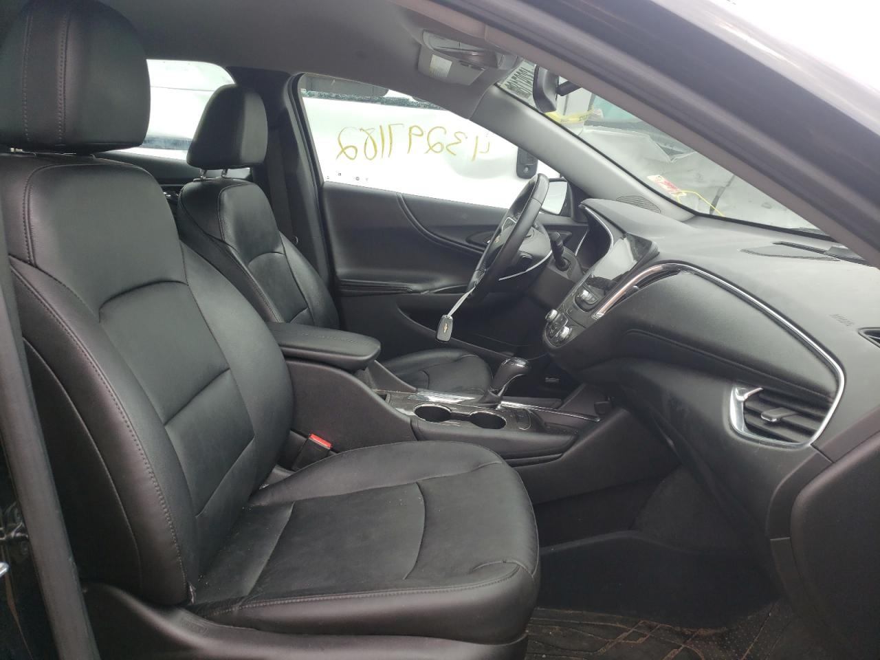 Photo 5 from auction – 2016 CHEVROLET MALIBU LT with VIN 1G1ZE5ST4GF215653