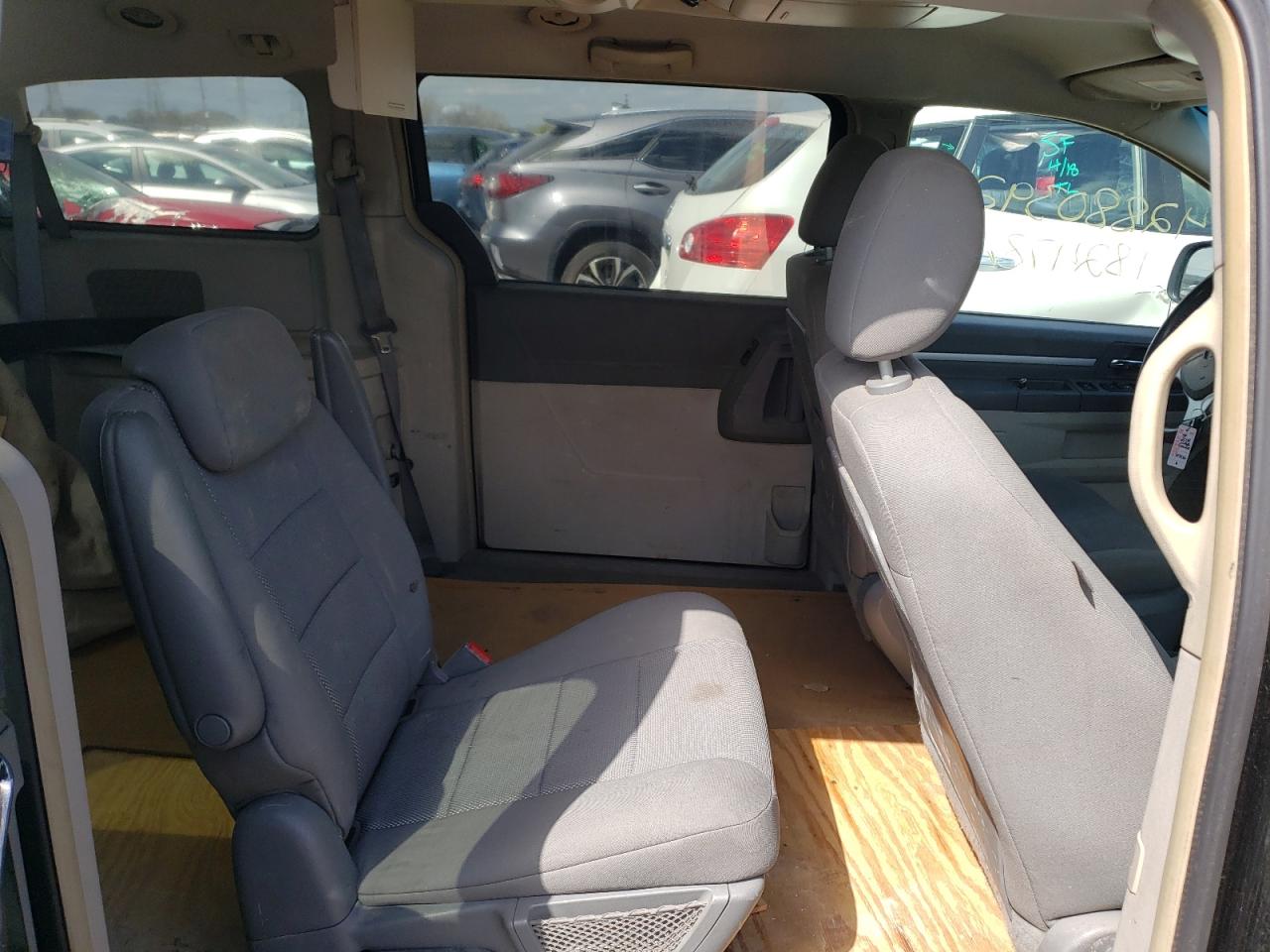 Photo 6 from auction – 2008 DODGE GRAND CARA with VIN 2D8HN54P98R747432