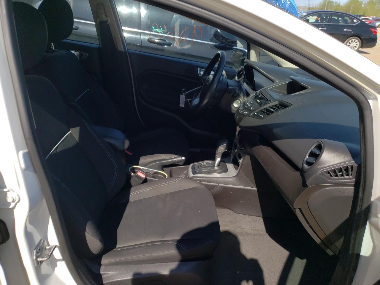 Photo 5 from auction – 2014 FORD FIESTA SE with VIN 3FADP4BJ7EM106093