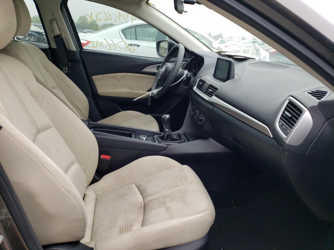 Photo 5 from auction – 2017 MAZDA 3 SPORT with VIN 3MZBN1U74HM102771
