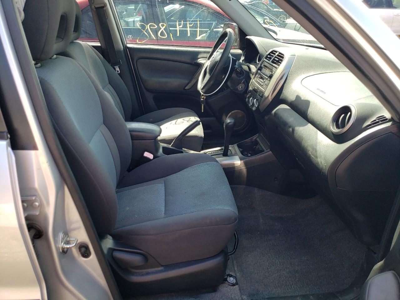 Photo 5 from auction – 2005 TOYOTA RAV4 with VIN JTEGD20VX56003210