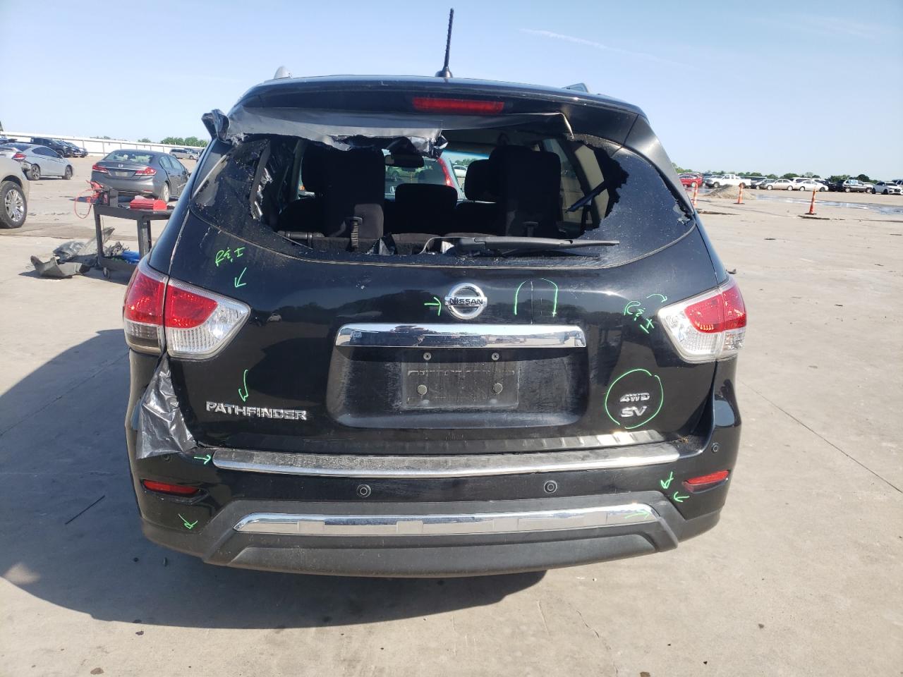 Photo 9 from auction – 2015 NISSAN PATHFINDER with VIN 5N1AR2MM4FC715921