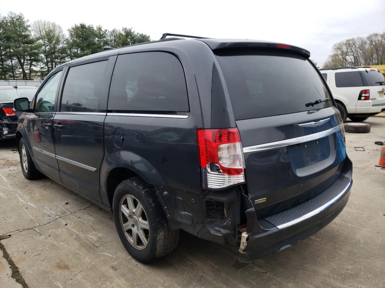Photo 9 from auction – 2012 CHRYSLER TOWN & COU with VIN 2C4RC1CG3CR144097