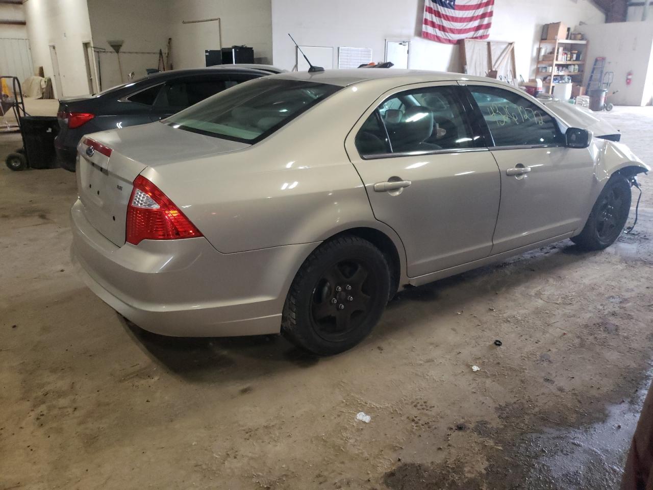 Photo 4 from auction – 2010 FORD FUSION with VIN 3FAHP0HA7AR236437