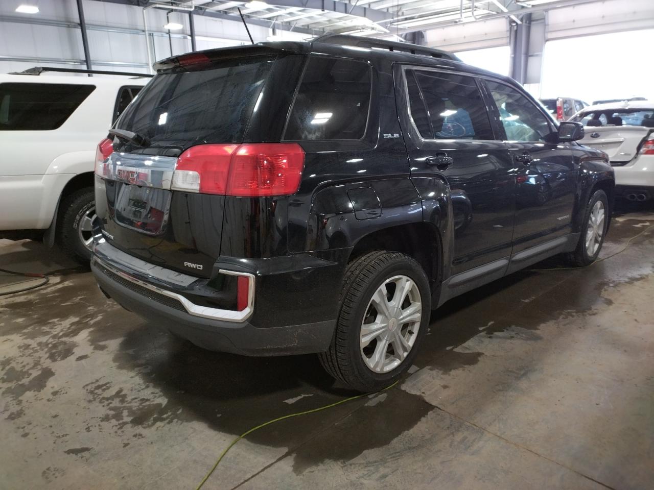 Photo 4 from auction – 2017 GMC TERRAIN SL with VIN 2GKFLTEK4H6196027