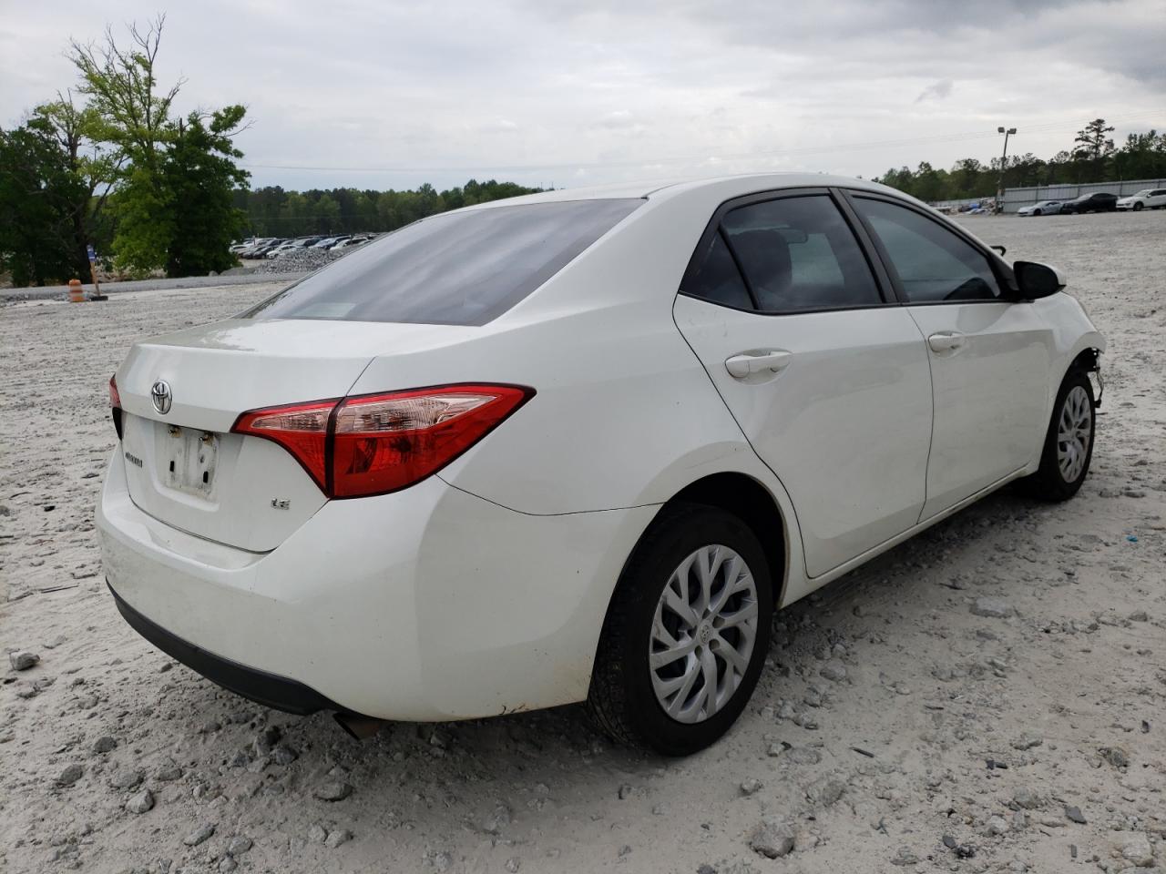 Photo 16 from auction – 2017 TOYOTA COROLLA L with VIN 5YFBURHE3HP694914