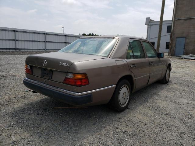Photo 4 from auction – 1990 MERCEDES-BENZ 300 E with VIN WDBEA30D4LB183661