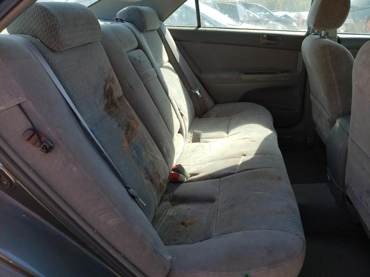 Photo 6 from auction – 2002 TOYOTA CAMRY LE with VIN 4T1BE32K32U509517