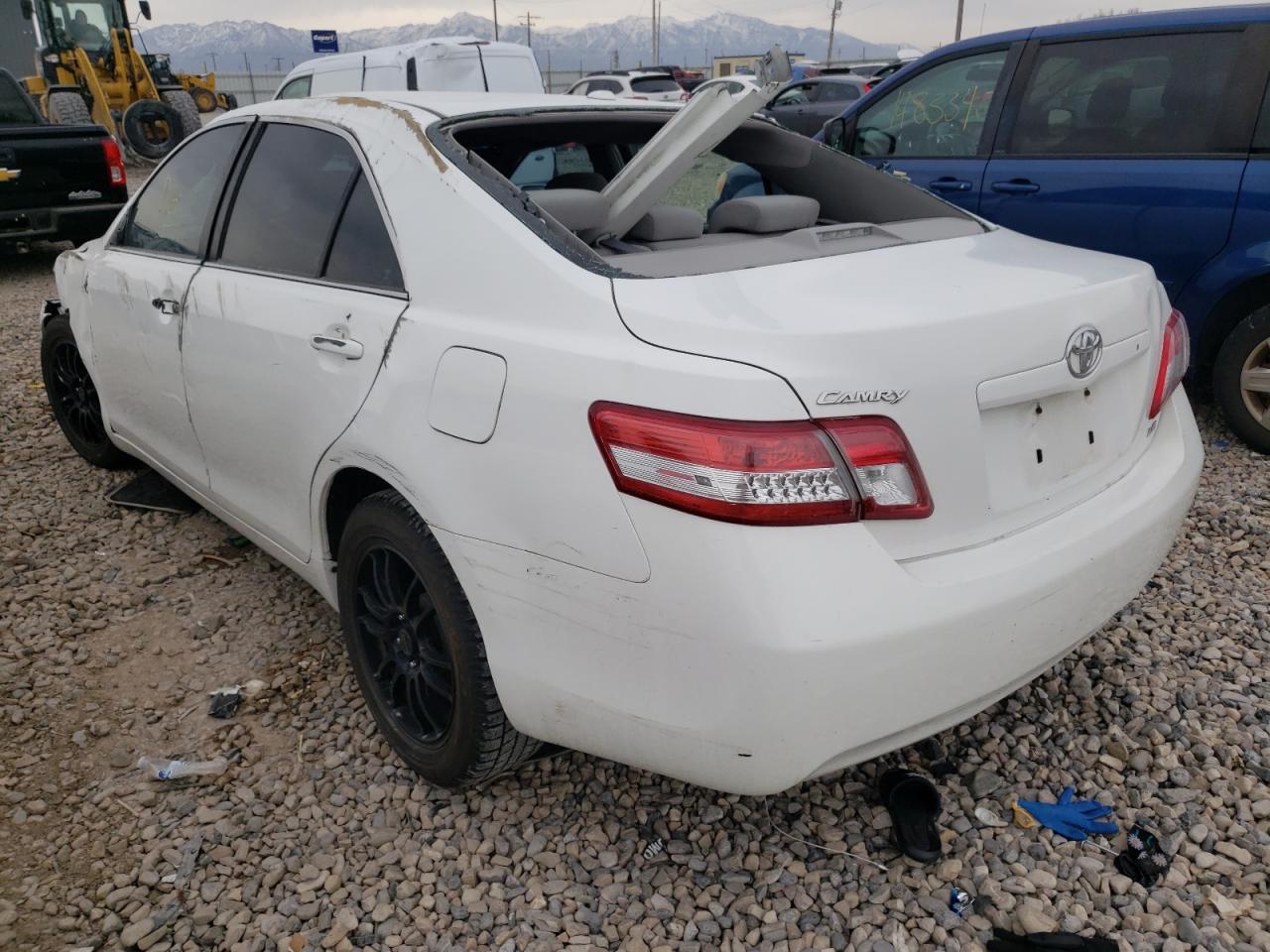 Photo 3 from auction – 2010 TOYOTA CAMRY BASE with VIN 4T1BF3EK9AU577019