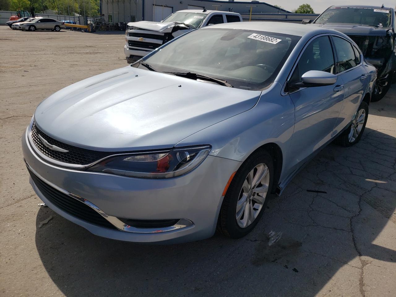 Photo 2 from auction – 2015 CHRYSLER 200 LIMITE with VIN 1C3CCCABXFN759633