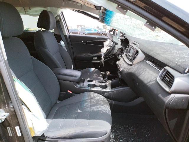 Photo 5 from auction – 2016 KIA SORENTO LX with VIN 5XYPGDA35GG015785