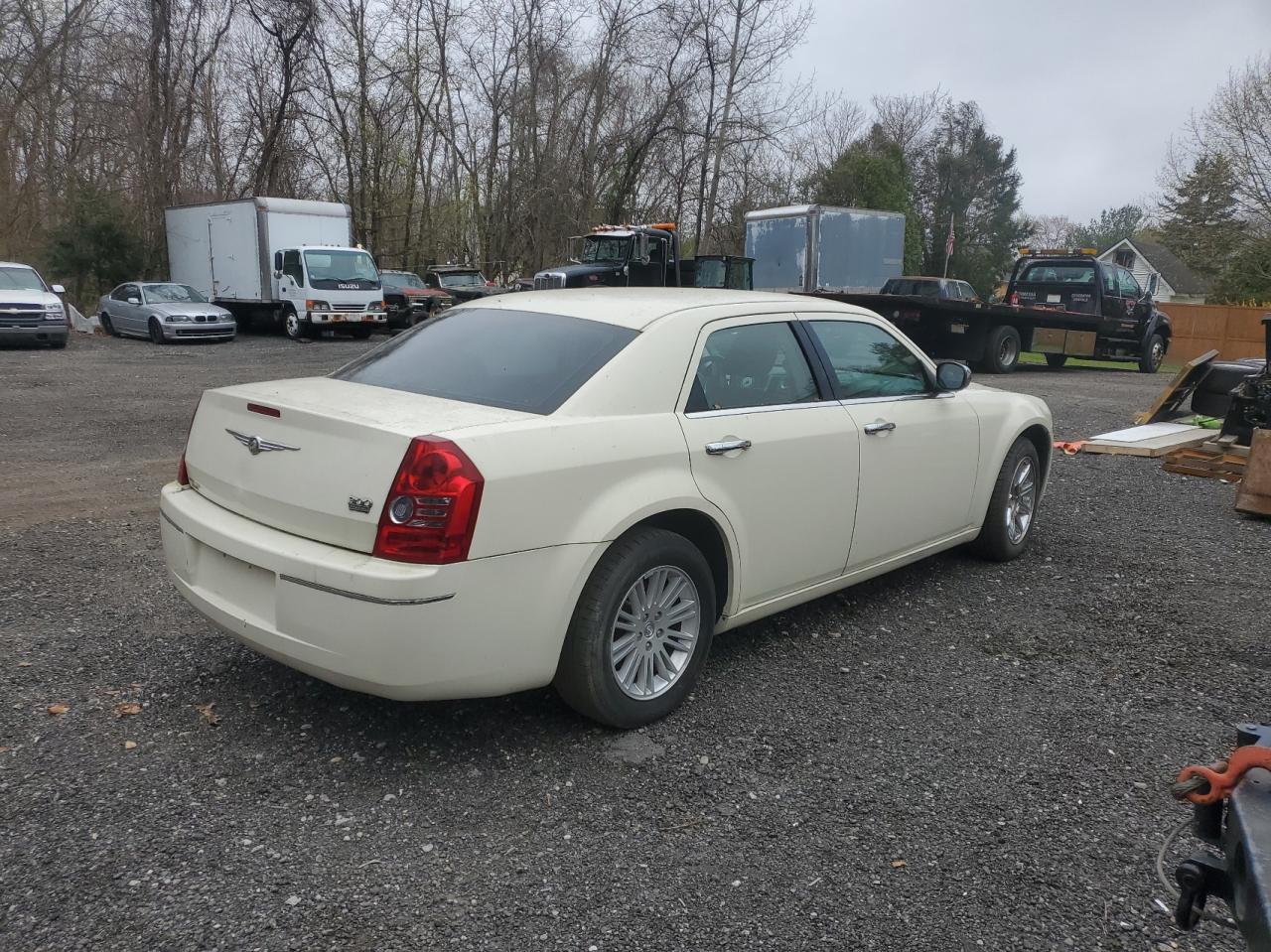 Photo 4 from auction – 2010 CHRYSLER 300 TOURIN with VIN 2C3CA4CD2AH123445