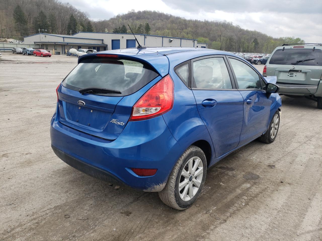 Photo 4 from auction – 2011 FORD FIESTA SE with VIN 3FADP4EJ7BM142339