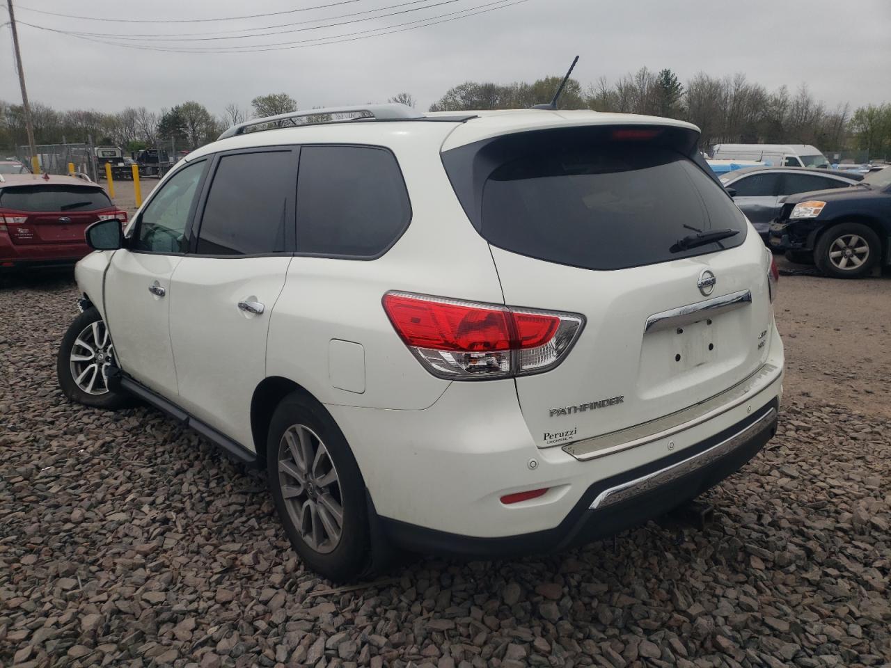 Photo 3 from auction – 2014 NISSAN PATHFINDER with VIN 5N1AR2MM5EC700147