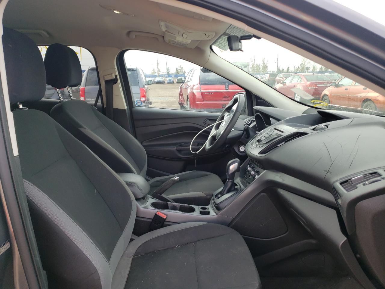 Photo 5 from auction – 2013 FORD ESCAPE S with VIN 1FMCU0F72DUB26599