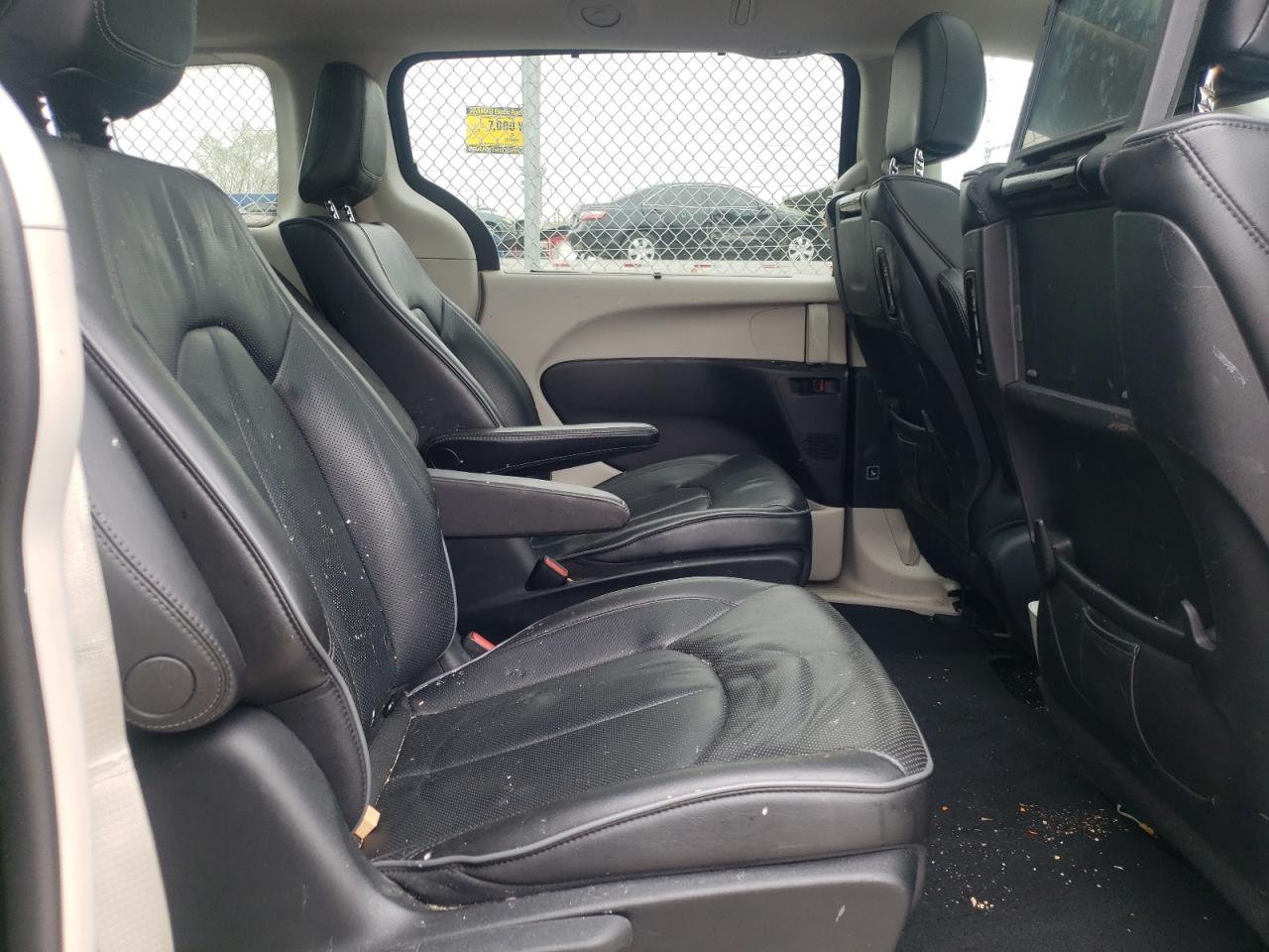 Photo 6 from auction – 2019 CHRYSLER PACIFICA H with VIN 2C4RC1N77KR500238