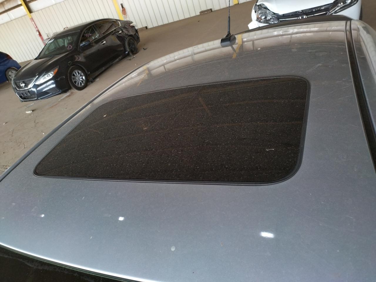 Photo 9 from auction – 2011 FORD FUSION SE with VIN 3FAHP0HA0BR128453