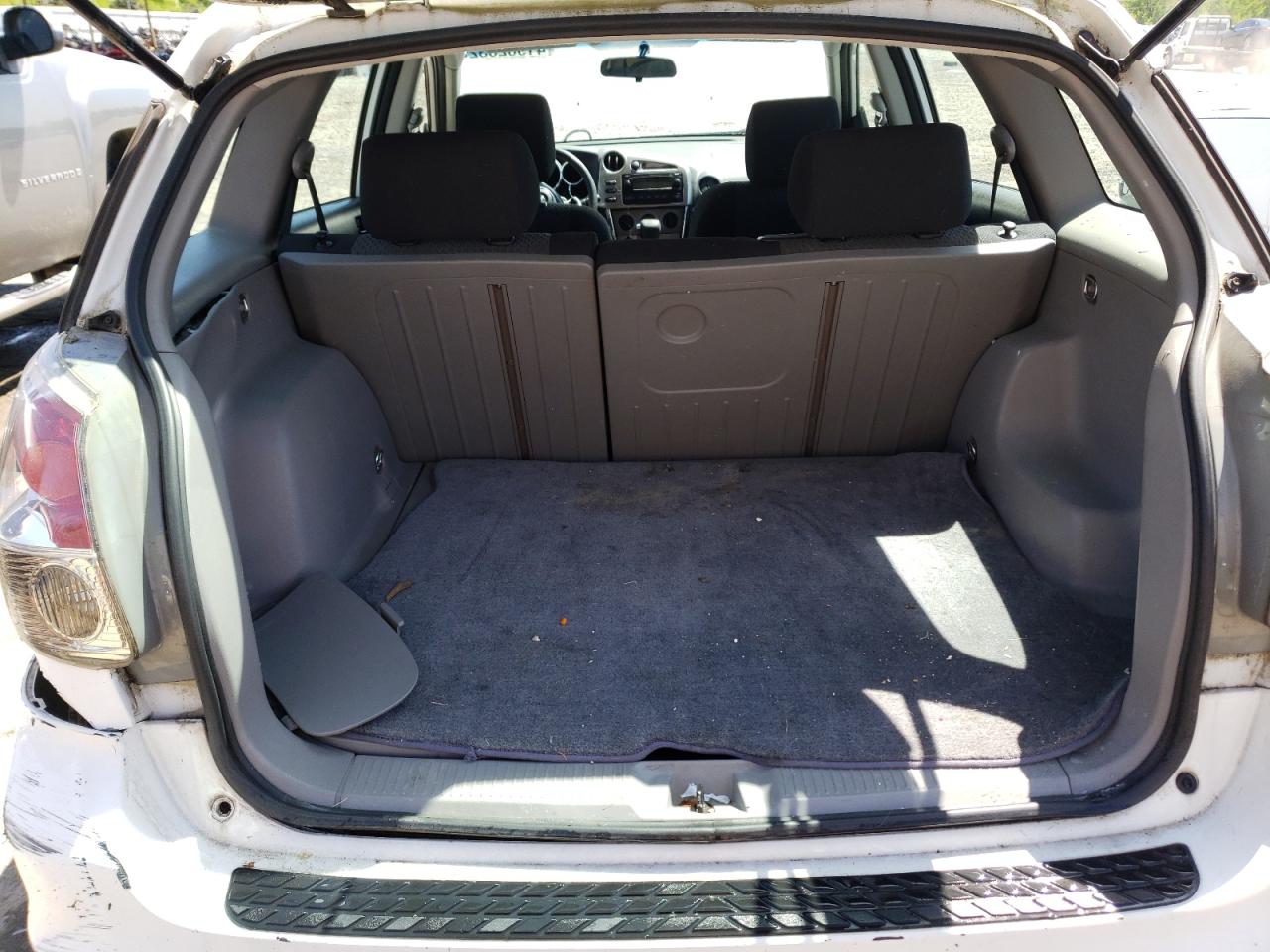 Photo 9 from auction – 2007 TOYOTA MATRIX with VIN 2T1KR32E57C676100
