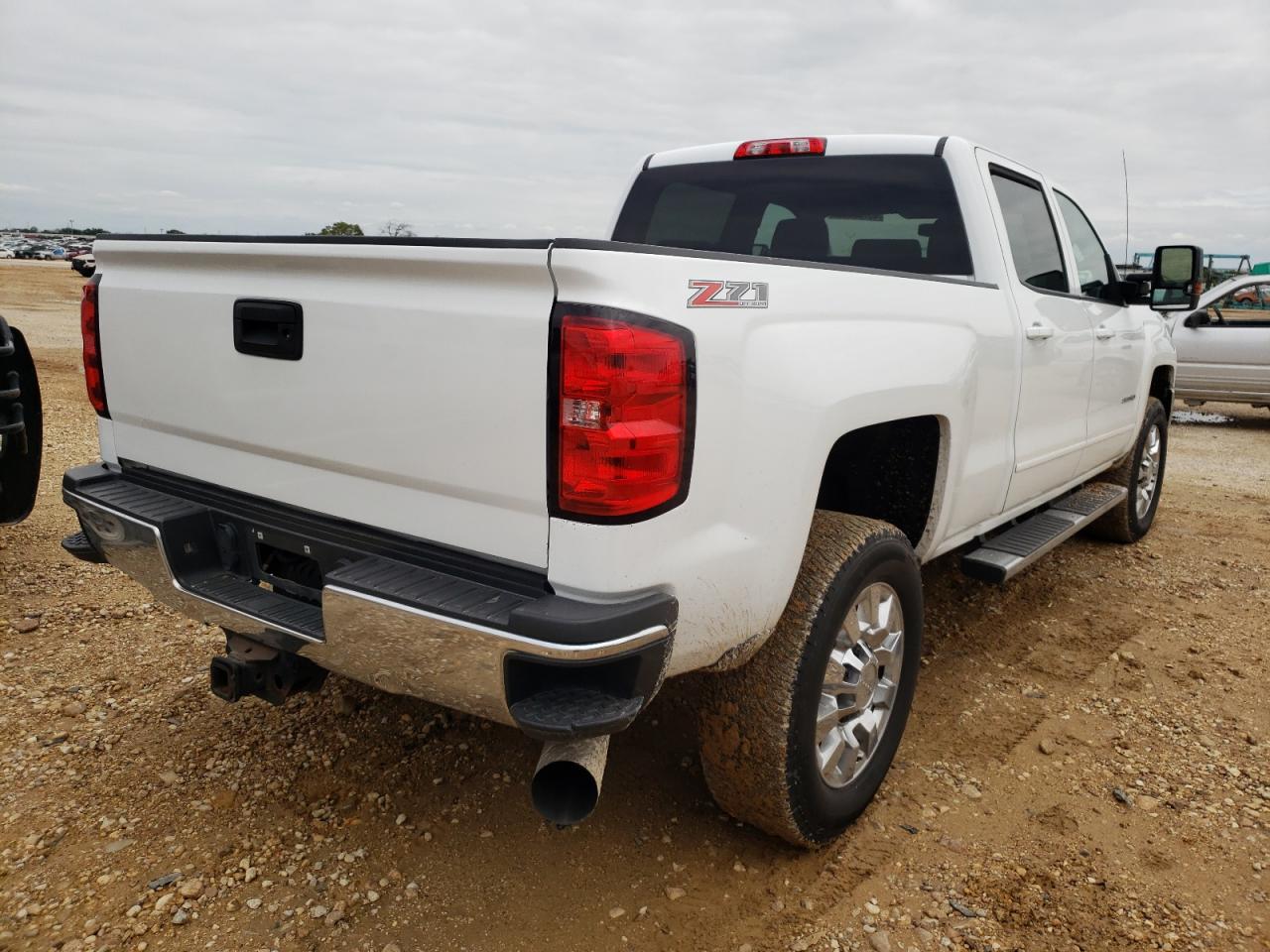 Photo 4 from auction – 2016 CHEVROLET SILVERADO with VIN 1GC1KVE86GF211947